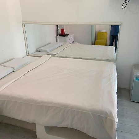 Hotel Mai Tuan Chanh Mon A Tay Ninh Bagian luar foto